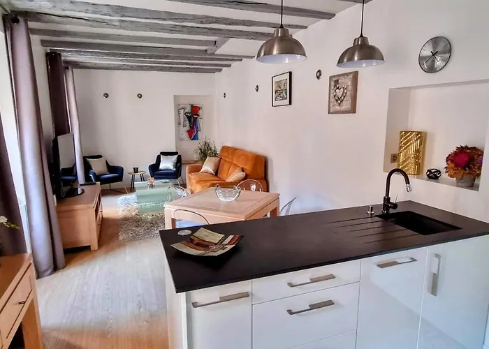 Appartement De Charme Au Coeur De La Vieille Ville