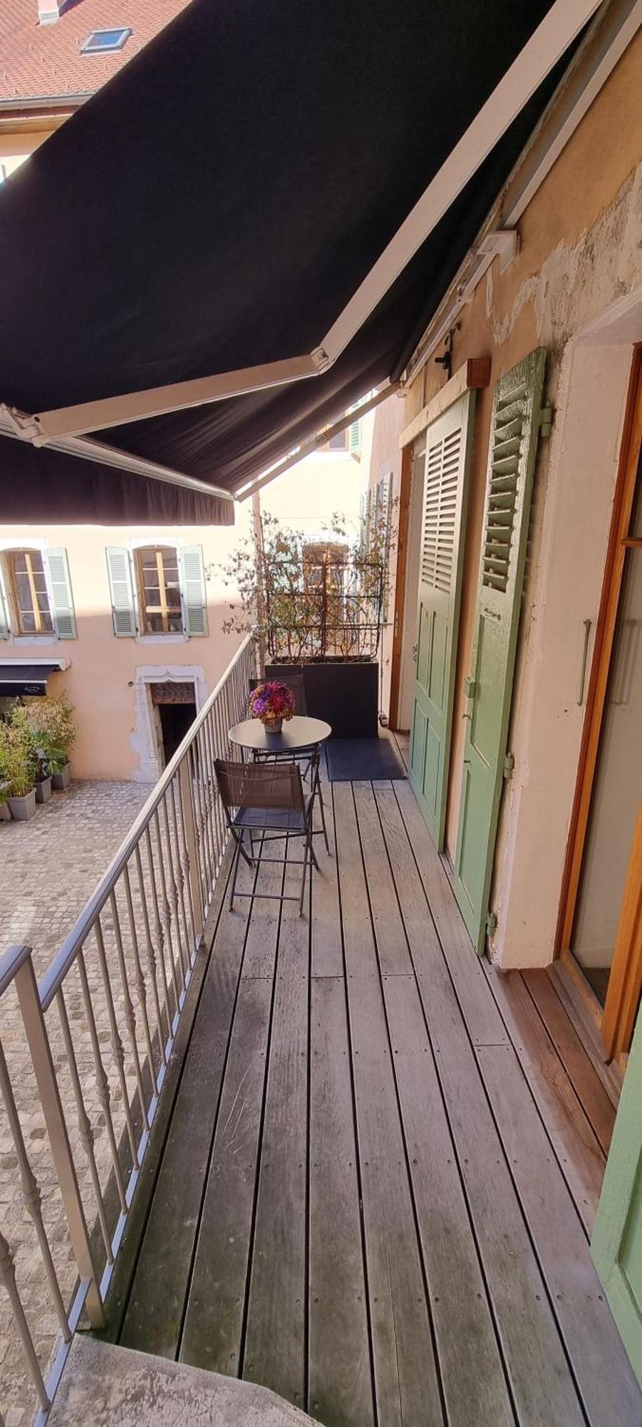 De Charme Au Coeur De La Vieille Annecy